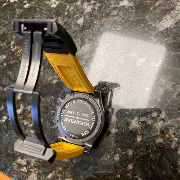 Breitling Avenger Hurricane - Picture 6 of 8